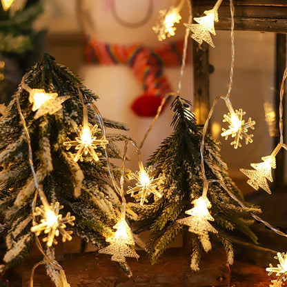 1 Set of Snowflake and Christmas Tree Shaped LED String Lights, Plastic Material, Battery Powered (Batteries Not Included), Suitable for Holiday Party Decorations for Christmas, Thanksgiving, New Year, and Weddings ZENORA